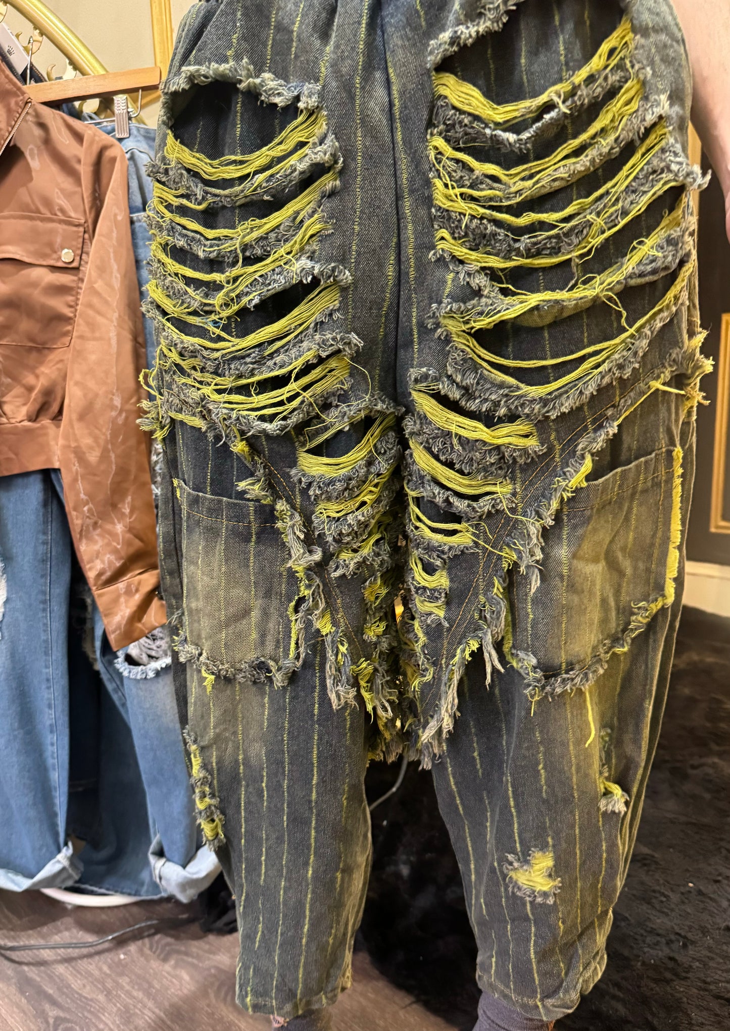 Ripped Baggy Pants