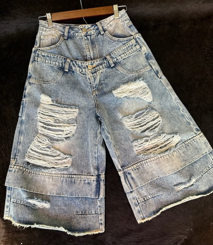 Oversized Ripped Short